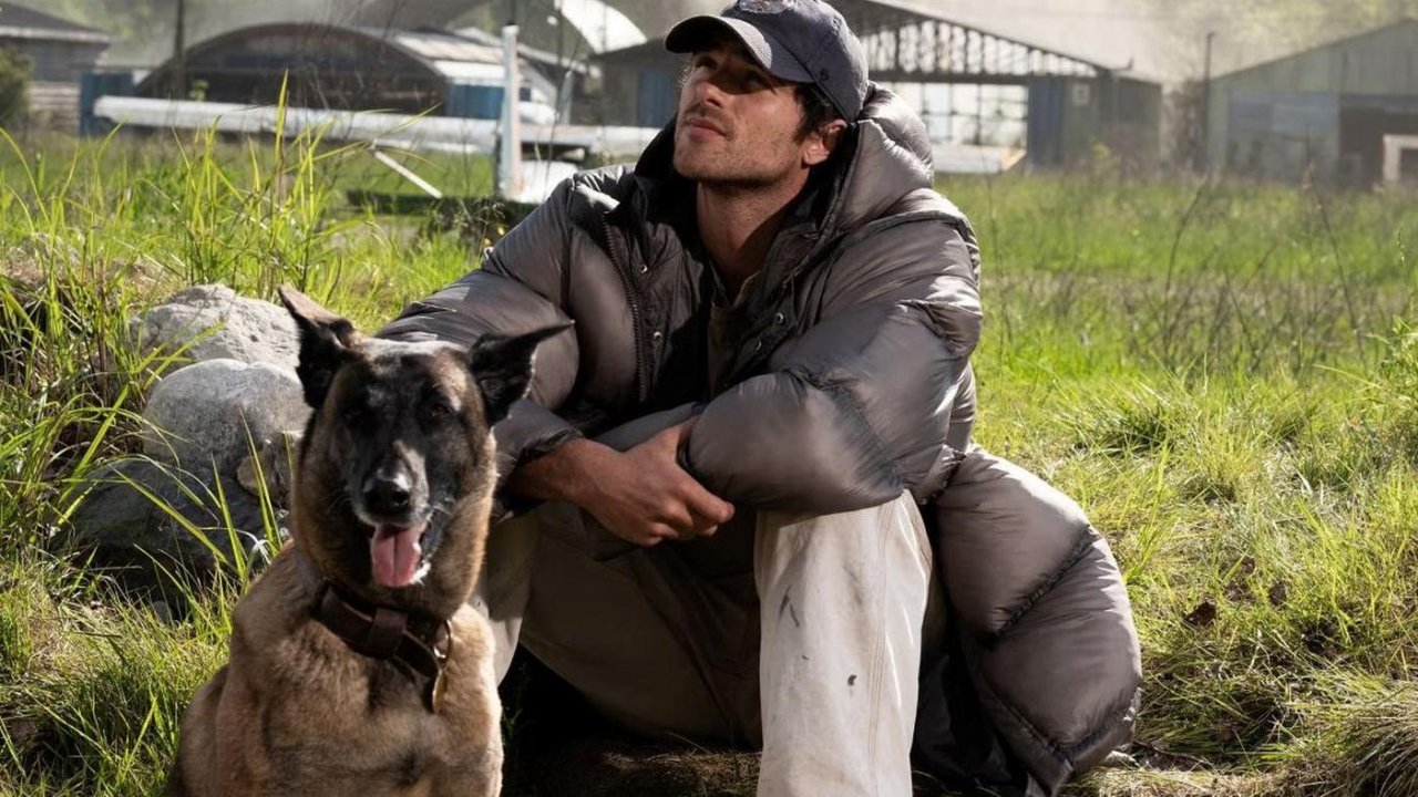 Jacob Elordi e il suo cane Jasper in Dog Stars