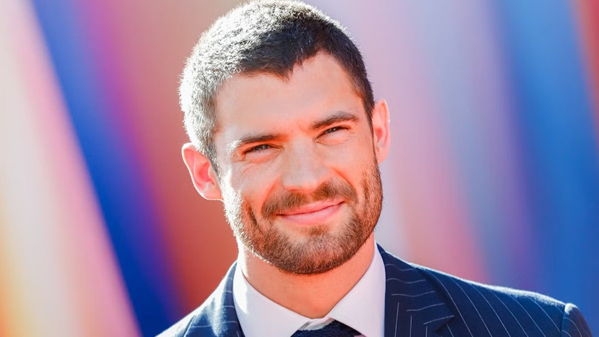 david corenswet il nuovo superman diventa mr irrelevant nelle foto del film su john tuggle