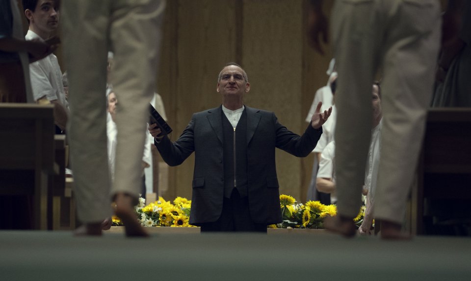 Unchosen Christopher Eccleston Scena Serie Tv Netflix