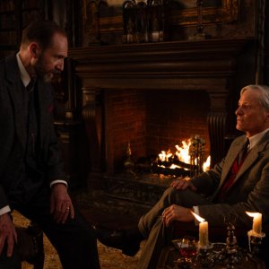 Embers: primo sguardo a Ralph Fiennes e Viggo Mortensen