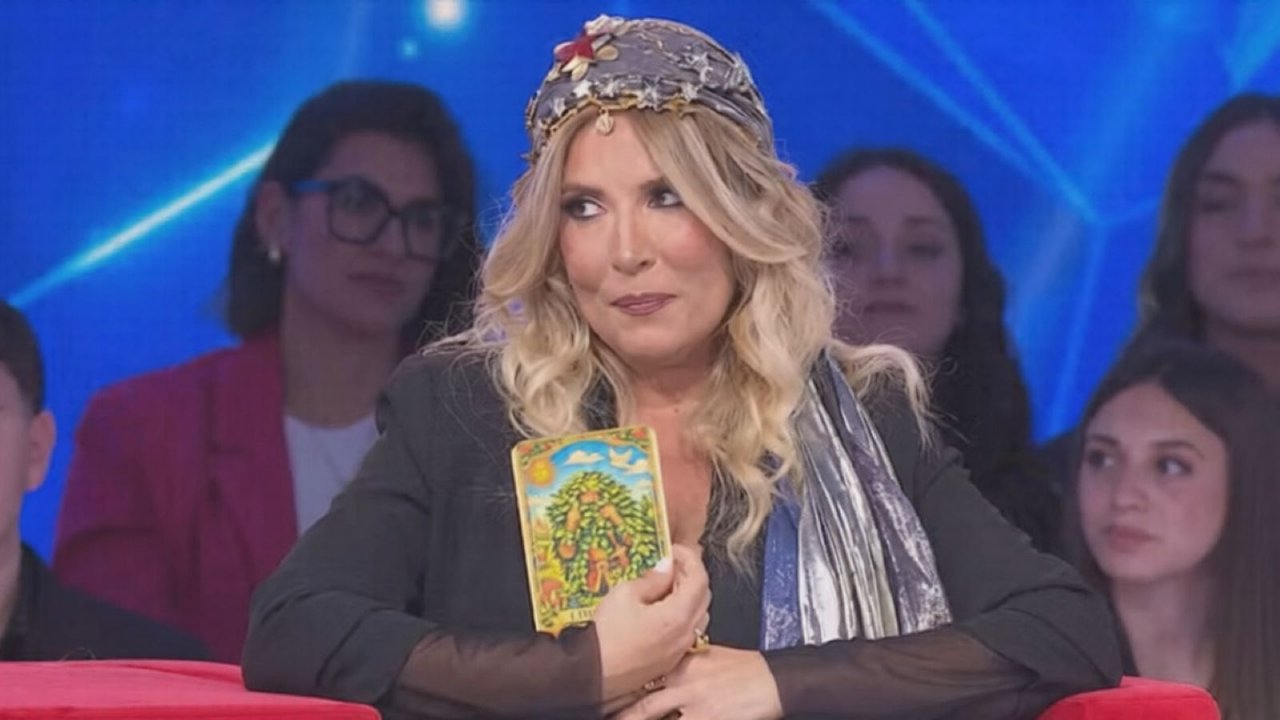 Lucia Ilardo sotto accusa: Raul la scarica, Selvaggia Lucarelli le dà della "patetica"