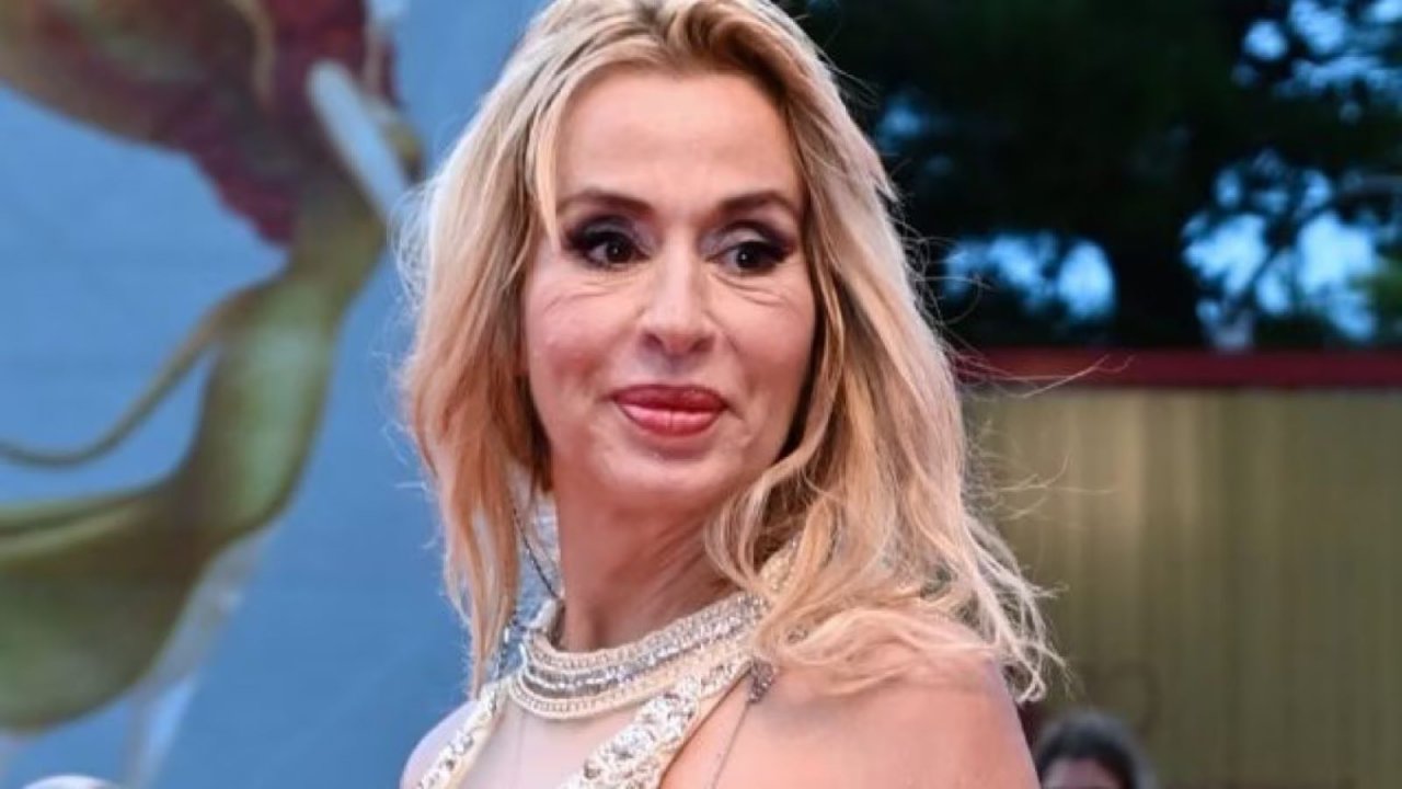 Grande Fratello Vip: Valeria Marini entra nella Casa, ma che ruolo avrà?