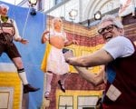 Jackass 5: nel trailer escape room, robot e folli imprese per Johnny Knoxville e la sua gang