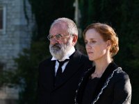 La Promessa anticipazioni 28 aprile: Pia sconvolta tenta l'impossibile per fermare Romulo