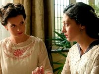 La Promessa anticipazioni 30 aprile: Martina sfida Leocadia e soccorre Angela di nascosto