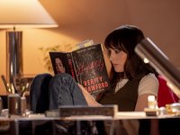 Anne Hathaway e Dakota Johnson hanno reso il film Verity più erotico del previsto