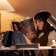 Anne Hathaway e Dakota Johnson hanno reso il film Verity più erotico del previsto