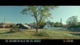 Tre chilometri alla fine del mondo - Trailer italiano del film di Emanuel Parvu