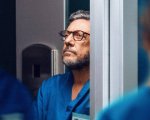 In Utero, recensione: uno sguardo al medical drama italiano che parla di genitorialità