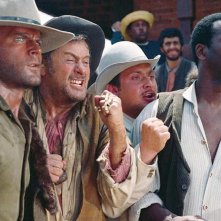 I quattro dell'Ave Maria: Terence Hill e Brock Peters in un scena