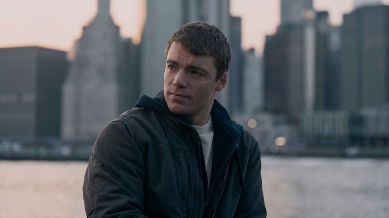 The Night Agent è stata cancellata da Netflix, la stagione 4 sarà l'ultima