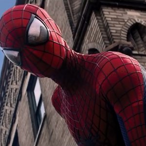 The Amazing Spider-Man 2: Il potere di Electro, Andrew Garfield in costume
