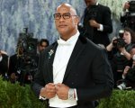Dwayne Johnson con la gonna al Met Gala: 'In Polinesia è segno di virilità'