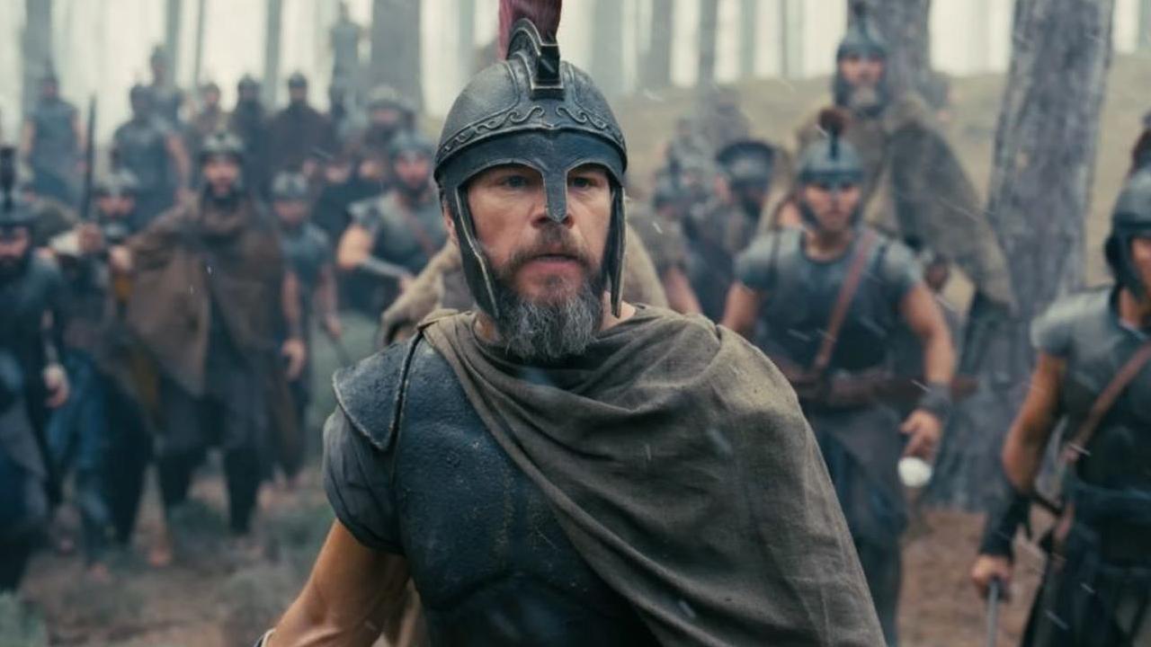 Matt Damon nei panni di Ulisse durante una battaglia
