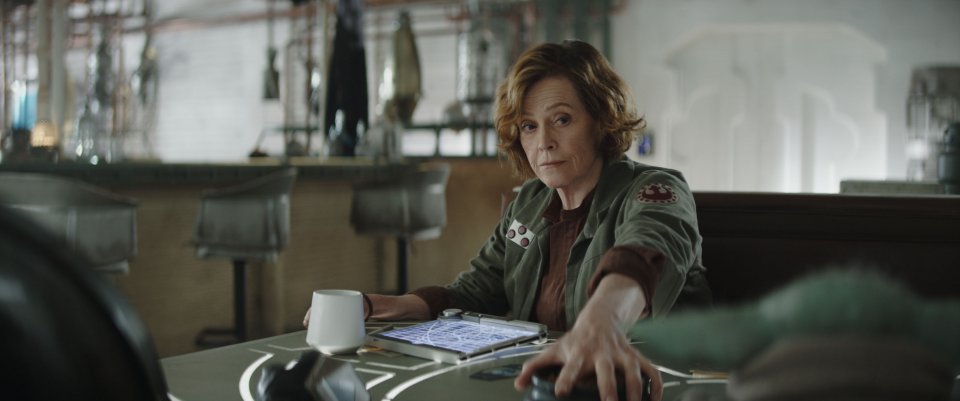 Star Wars The Mandalorian And Grogu Sigourney Weaver Immagine