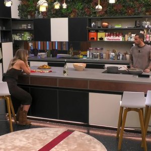 Lucia Ilardo e Raul Dumitras in cucina