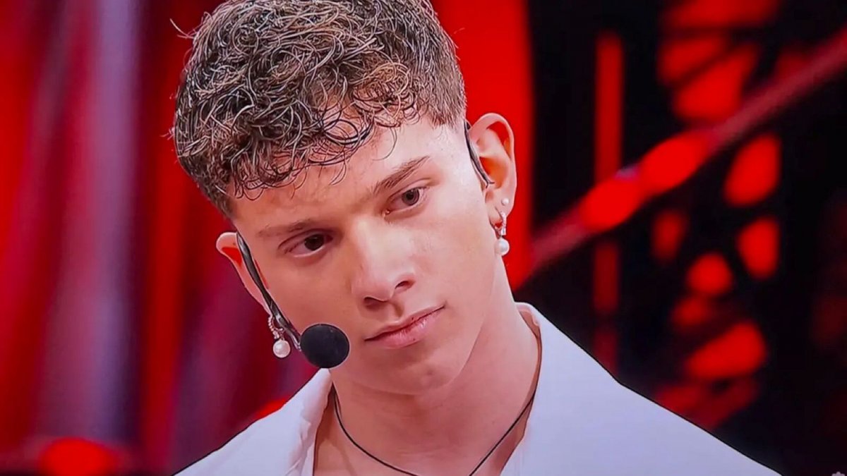 amici 25 clamoroso in semifinale nessun eliminato e finale a sei da Movieplayer.it amici 25 clamoroso in semifinale nessun eliminato e finale a sei