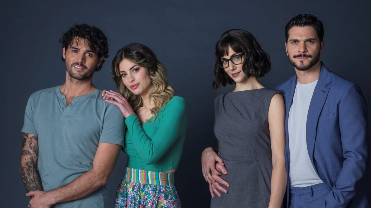 Le due coppie protagoniste degli intrecci amorosi in Roberta Valente
