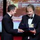 Elijah Wood consegna la Palma d'oro alla carriera a Peter Jackson: 'Mi ha cambiato la vita'