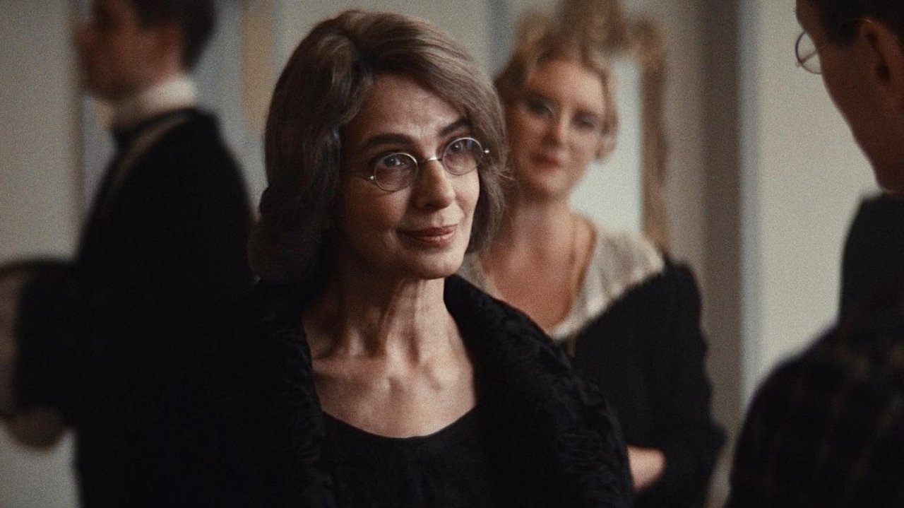Quasi grazia, la recensione: le stagioni della vita di Grazia Deledda