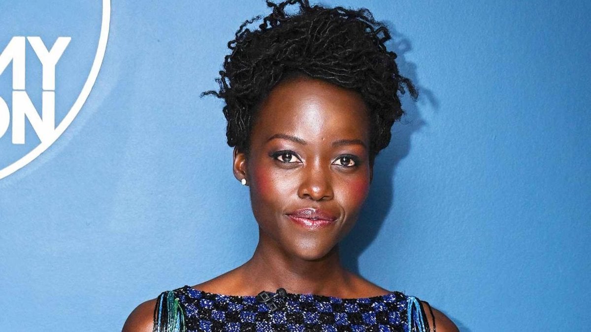 odissea nolan rompe il silenzio su lupita nyong o e svela il colpo di scena nel cast