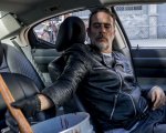 The Walking Dead: Dead City 3, Negan e la sua Lucille nella prima immagine