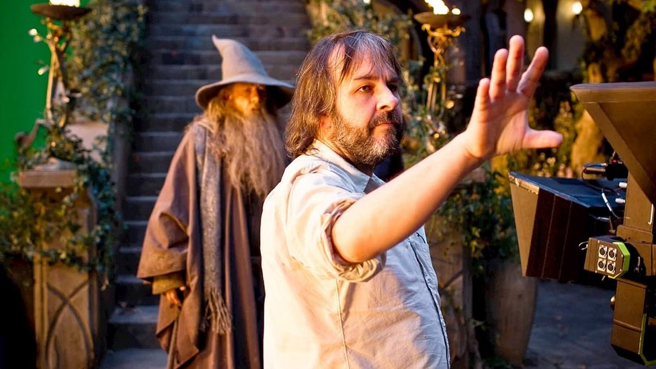 La caccia a Gollum, Peter Jackson spiega perché non è il regista: "Serkis farà un lavoro più entusiasmante"