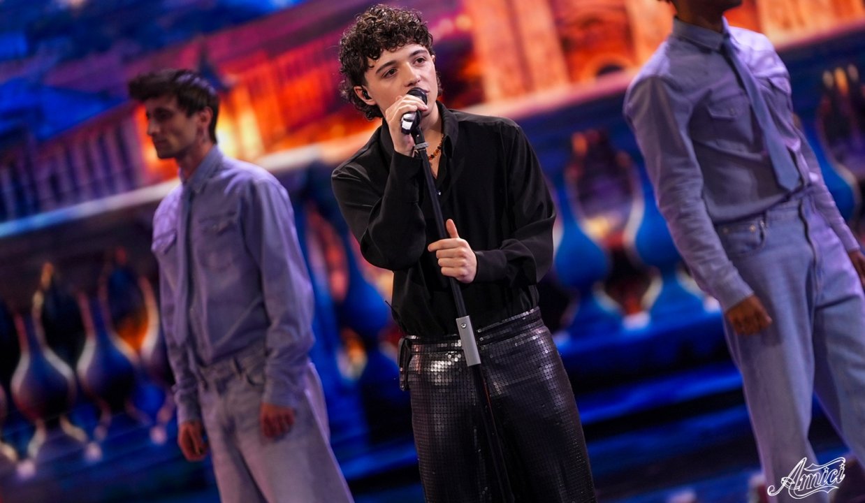 Amici 25, pagelle della finale: Lorenzo vince (6), i premi di Emiliano (8), Cattelan rimandato (5)