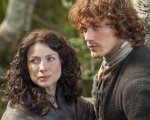 Outlander da stasera per la prima volta in chiaro in Italia: la serie cult debutta su Cielo