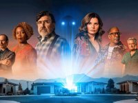 The Boroughs, la recensione: una (buona) serie che porta Stranger Things all'ospizio