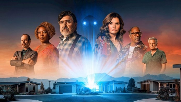 The Boroughs, la recensione: una (buona) serie che porta Stranger Things all’ospizio