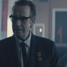 Rhys Ifans è il Chirf Designer in Star City, lo spin-off di For All Mankind