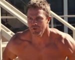 Baywatch: Stephen Amell entra in azione nel teaser della serie reboot