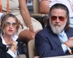 Russell Crowe strega il Roland Garros: in formissima e protagonista di un colpo 'fortunato'