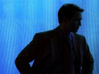 Robert Pattinson è il giornalista Chris Hansen nel trailer di Primetime
