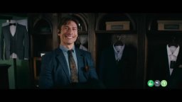 Ricchi… da morire – Delitti in famiglia - Trailer italiano della dark comedy con Glen Powell, Ed Harris e Margaret Qualley