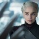 Il Trono di Spade, Emilia Clarke chiarisce le voci sul salario delle star: 'Fossero vere, avrei 2 Porsche!'