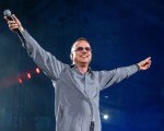 Gigi D'Alessio - Una notte a Napoli stasera su Canale 5: ospiti e scaletta del concerto