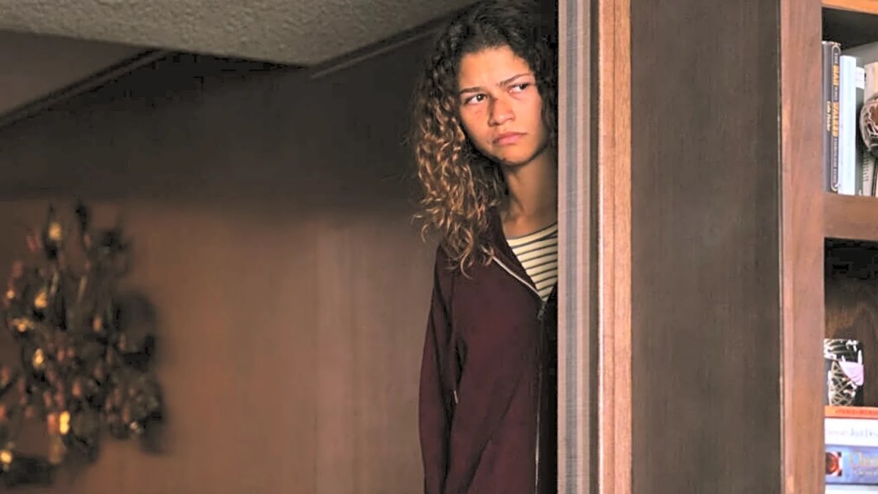 Euphoria 3: cosa succede davvero a Rue e a tutti i protagonisti nel finale