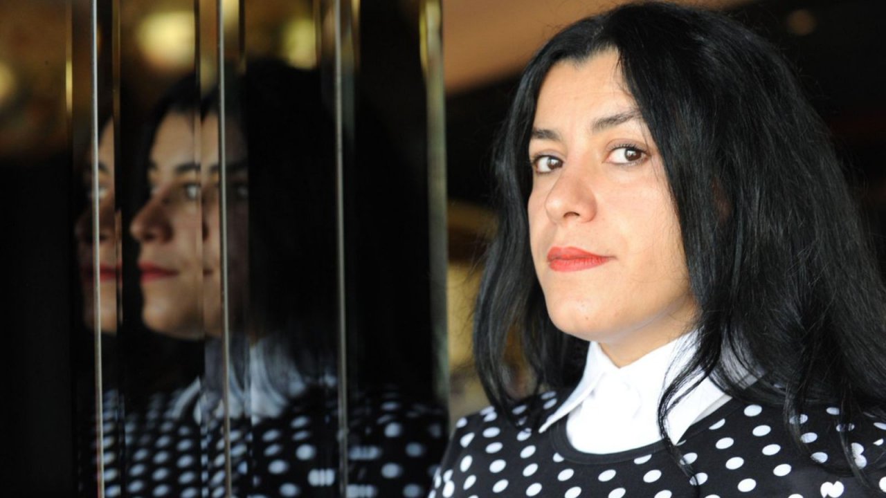 Marjane Satrapi, morta di "tristezza" l’autrice di Persepolis: il dolore mai superato per il marito