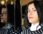 Marjane Satrapi, morta di 'tristezza' l’autrice di Persepolis: il dolore mai superato per il marito