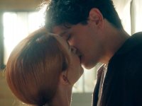 La Promessa anticipazioni 6 giugno: Toño ed Enora si baciano e cedono alla passione