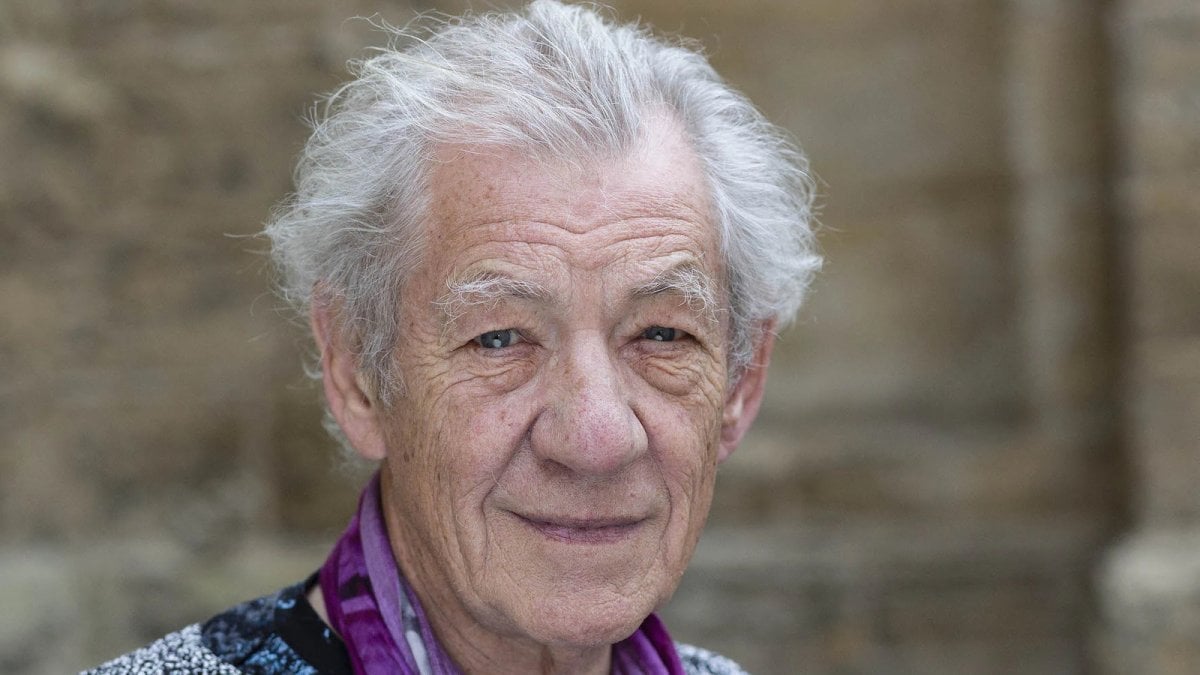 ian mckellen ospite stasera de il cinema in piazza a monte ciocci presenta le vacanze del signor hulot da Movieplayer.it ian mckellen ospite stasera de il cinema in piazza a monte ciocci presenta le vacanze del signor hulot