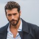 Can Yaman ha un grande complesso fisico perché neanche lui è perfetto
