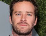 Armie Hammer: 'Voglio tornare a lavorare, avrei girato anche una dannata pubblicità di cibo per gatti'