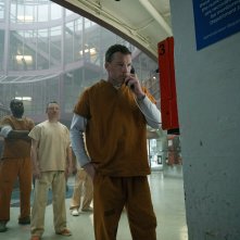 Ovunque tu sia: Sam Worthington in una scena della serie Netflix