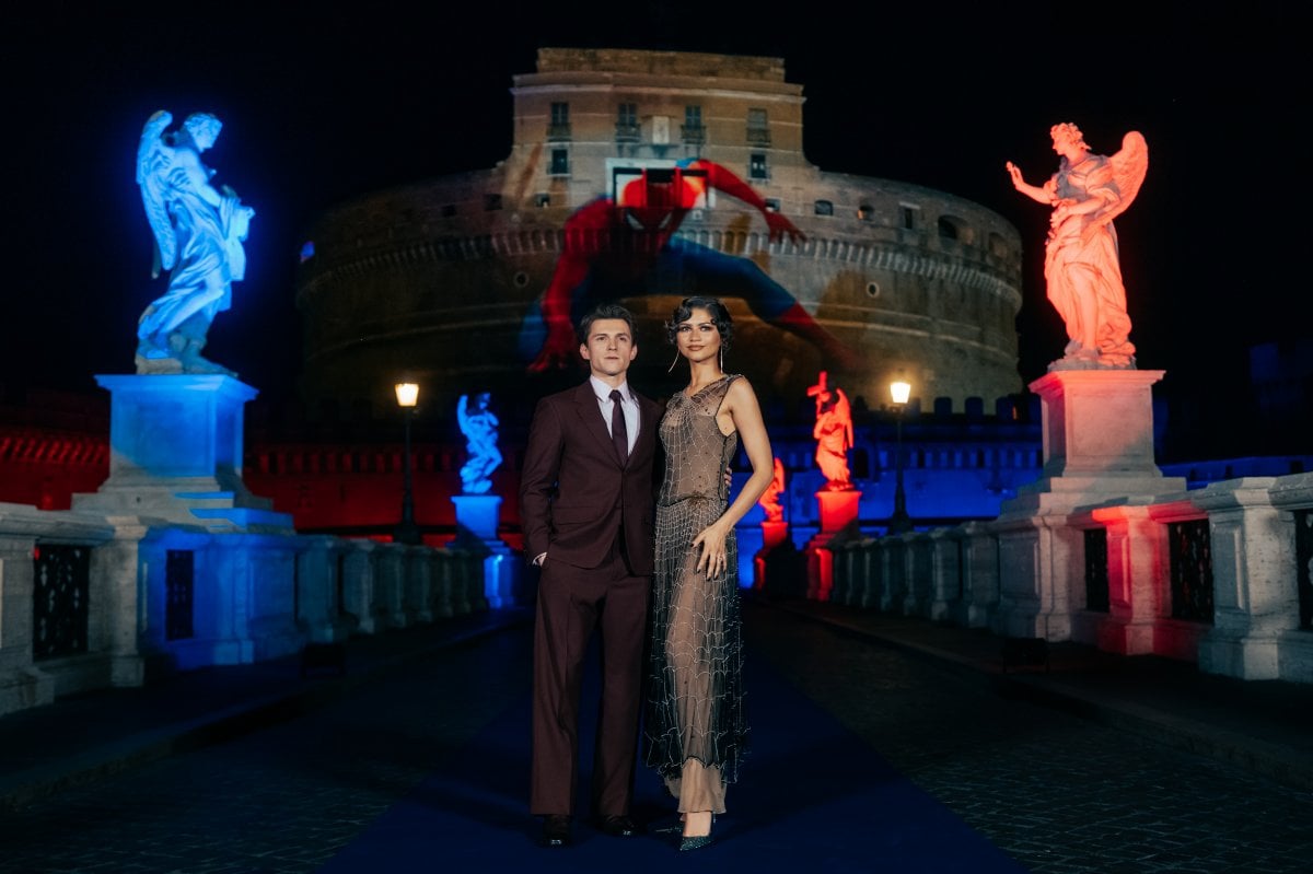 spider man brand new day metti una sera a roma con tom holland e zendaya da Movieplayer.it spider man brand new day metti una sera a roma con tom holland e zendaya