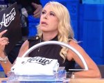 Amici: addio Anna Pettinelli? Spunta un nuovo show di su Rai 1 nel suo futuro