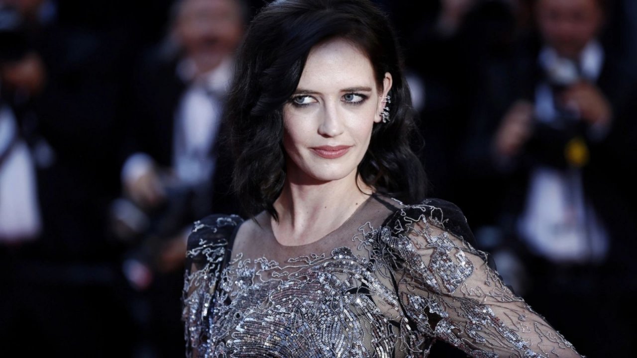 Paura per Eva Green: l'incidente sul set di Mercoledì 3 e il ricovero d'urgenza