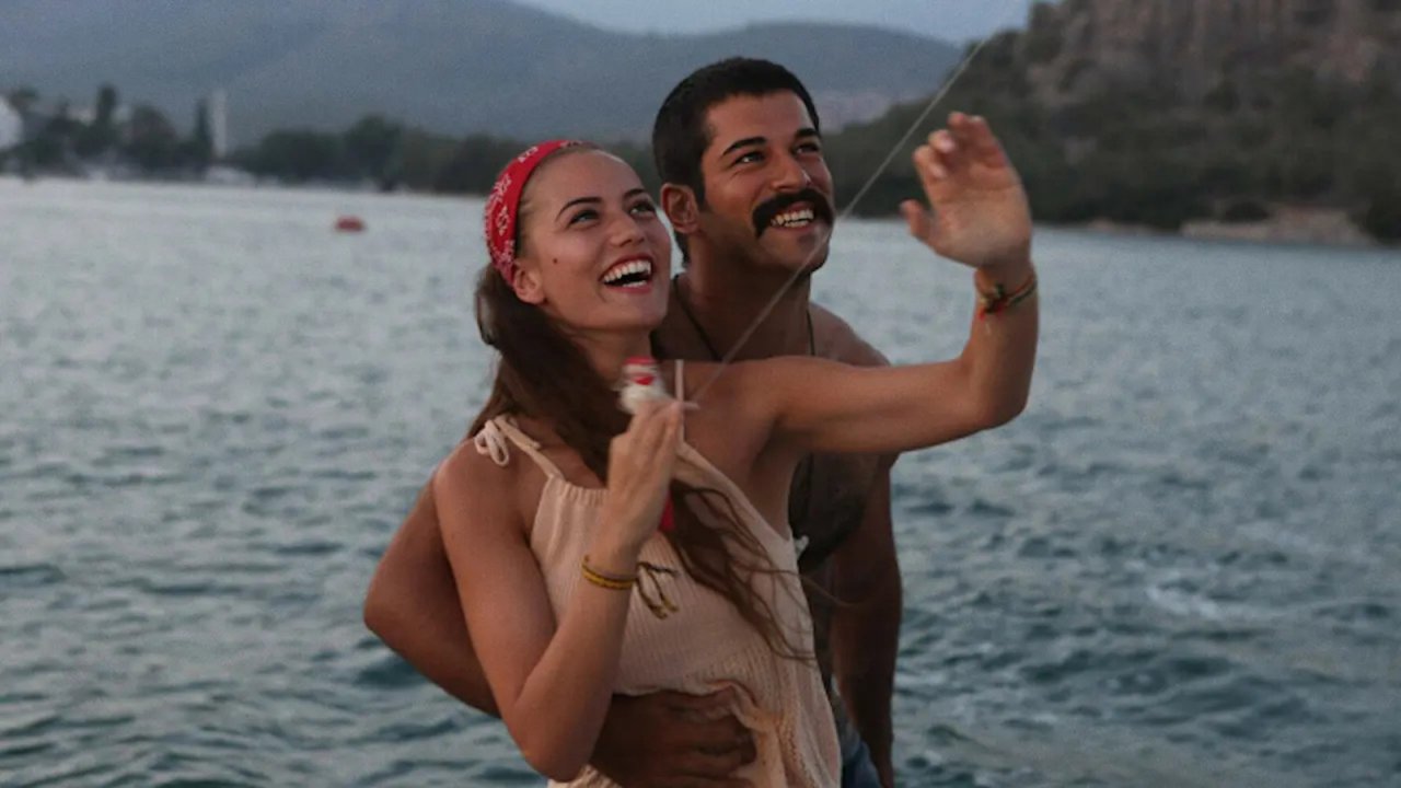 Burak Özçivit e Fahriye Evcen